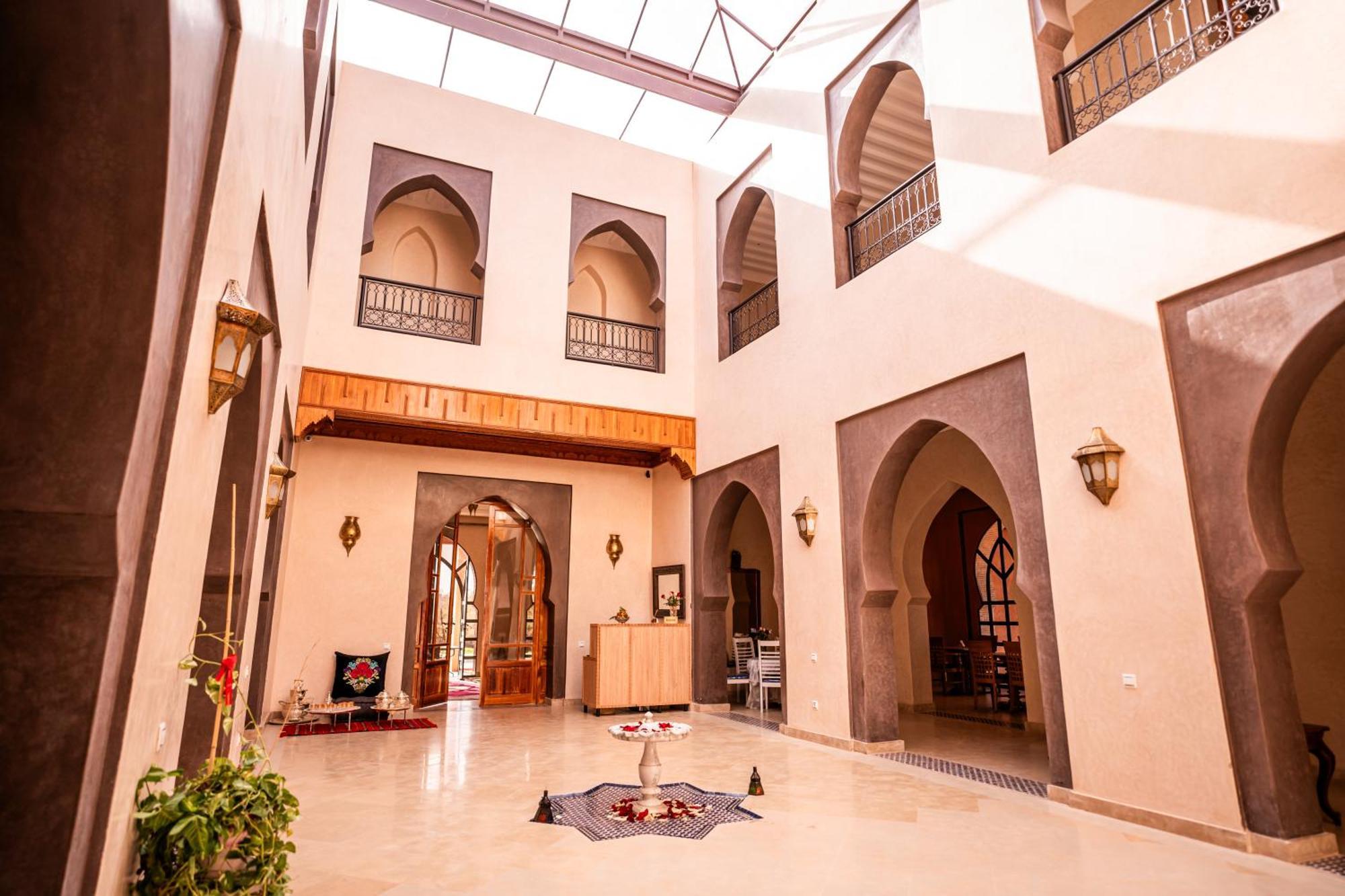 Palais Menzah & Spa Ouled Bouzid Exterior photo